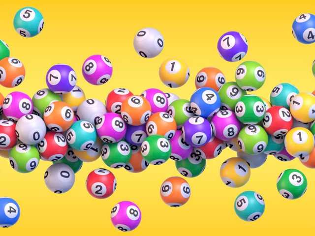 Tham gia chơi/tổ chức đánh bài online có thể bị phạt hành chính Tham gia chơi/tổ chức đánh bài online có thể bị phạt hành chính