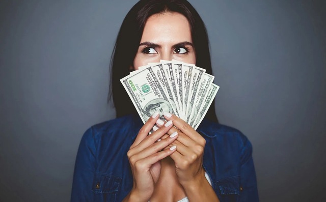 Nằm mơ thấy mất tiền đánh đề số nào? Cập nhập giải mã giấc mơ chính xác