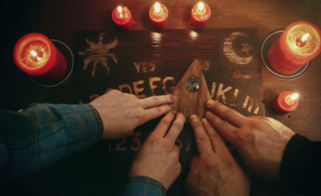 Cầu cơ xin đề từ các vị thần như thế nào? Cầu cơ xin đề từ các vị thần như thế nào?