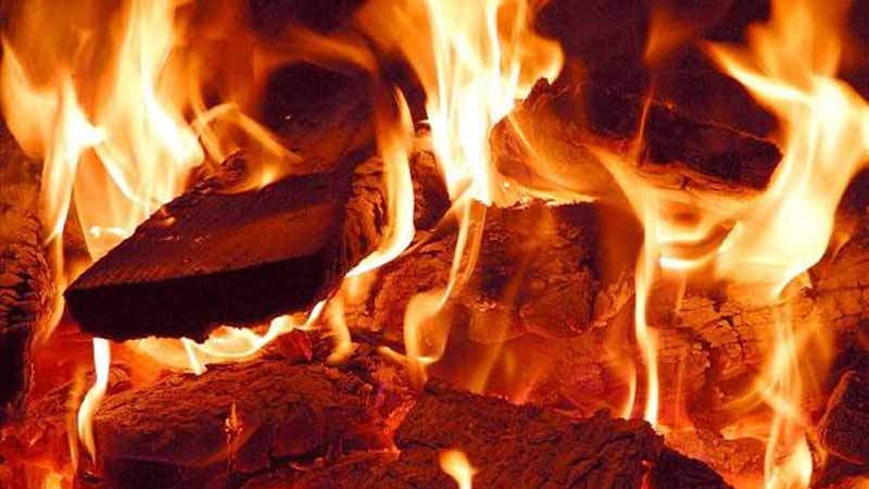 Mơ thấy lửa cháy báo hiệu điều gì? Giải mã bí ẩn tâm linh chuẩn xác nhất