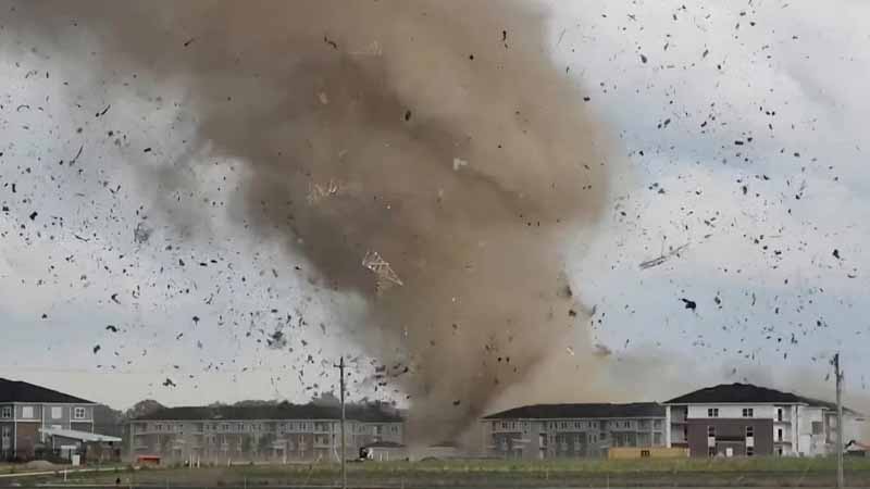 Mơ thấy lốc xoáy báo hiệu điều gì? Điềm lành hay dữ sắp tới? 